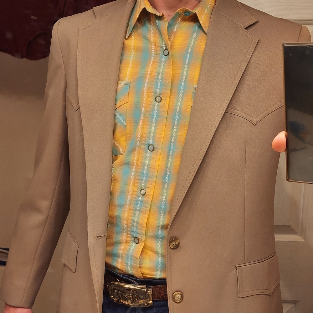 Meet your Posher, Adam